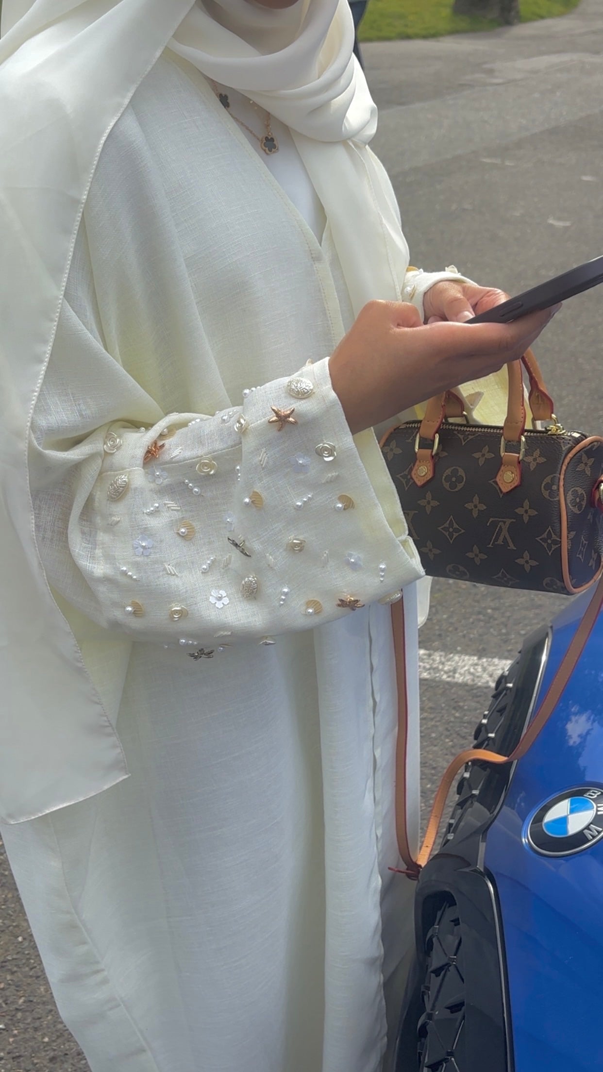 Off-White Ocean Jewel Linen Abaya