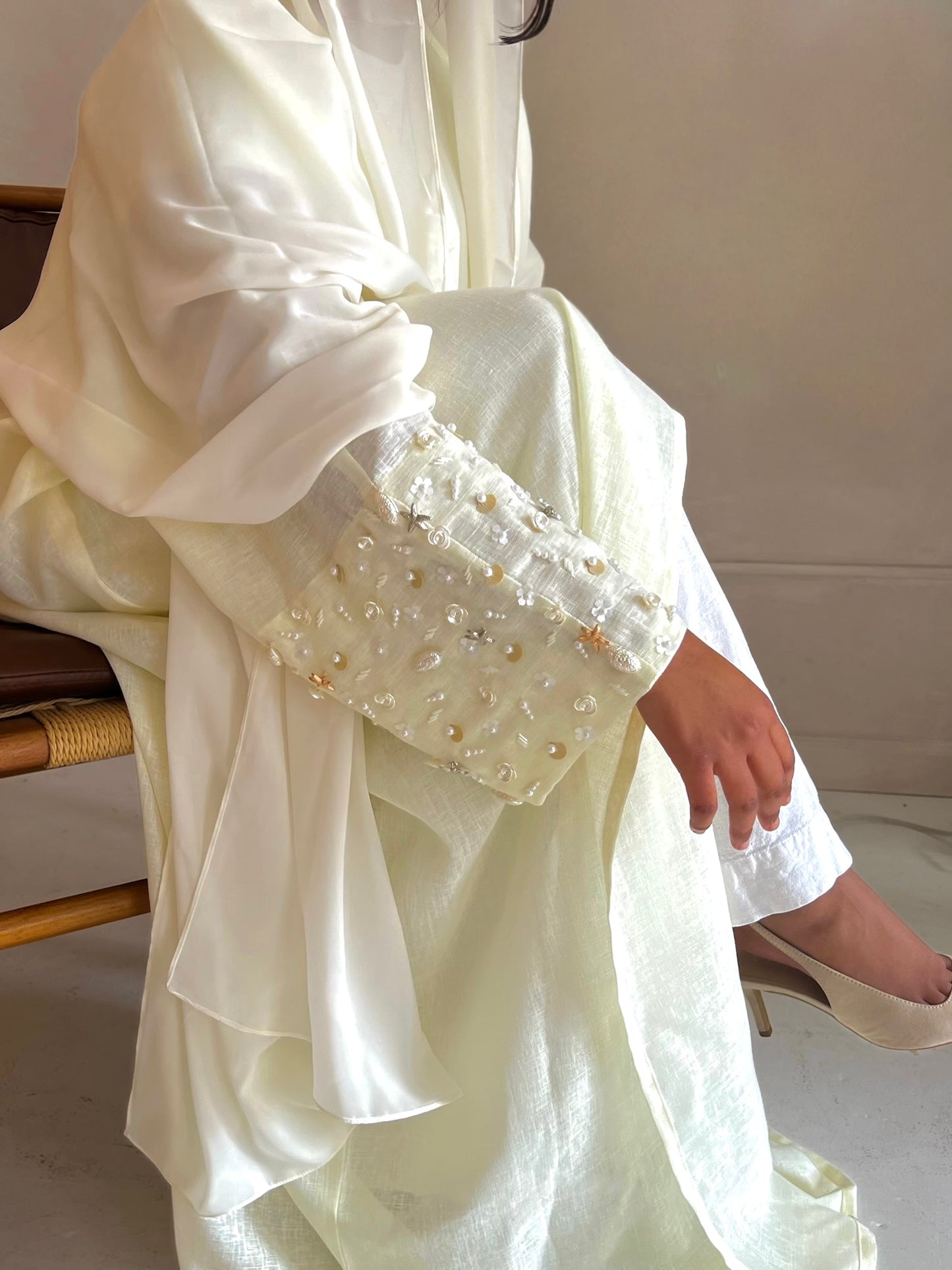 Off-White Ocean Jewel Linen Abaya
